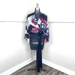 🟢Ted Baker Floral Kimono Wrap Top